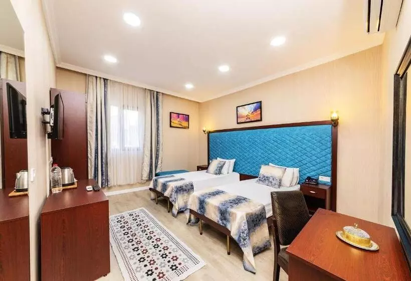 Hotelli Astro Suitess