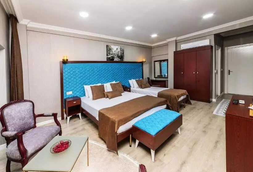 Hotelli Astro Suitess