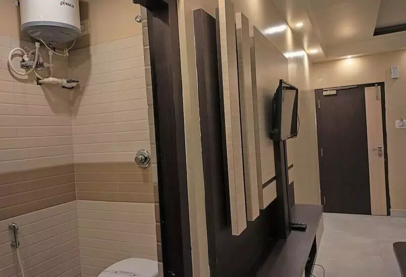 ホテル Binapani Deluxe 1