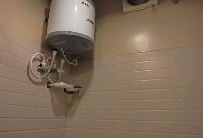 ホテル Binapani Deluxe 1