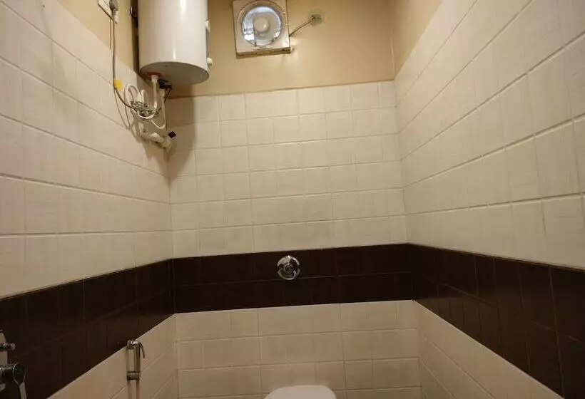 ホテル Binapani Deluxe 1