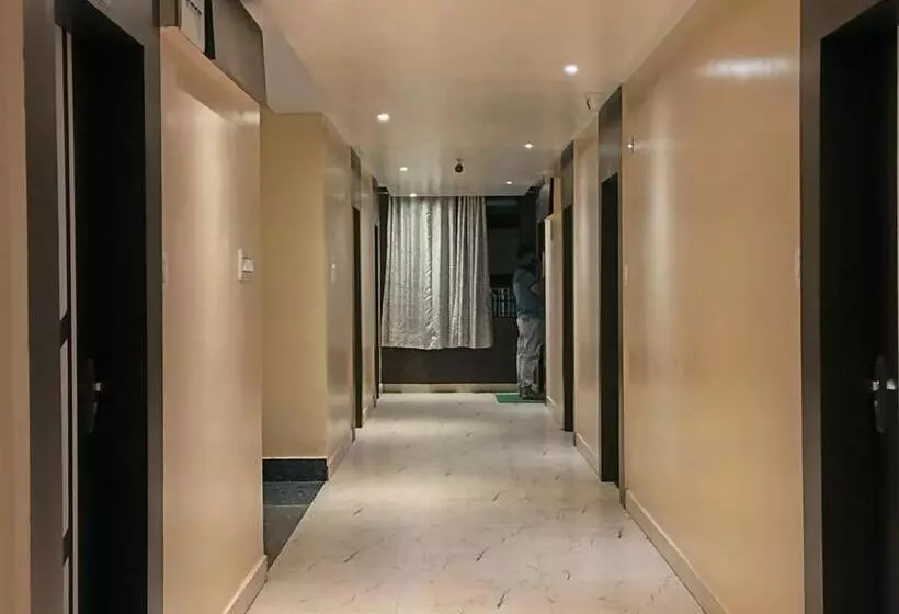 ホテル Binapani Deluxe 1