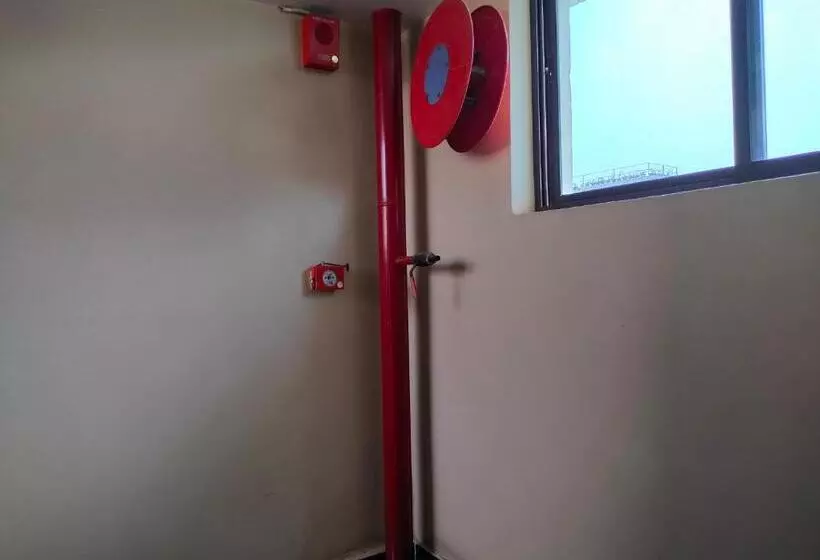 ホテル Binapani Deluxe 1