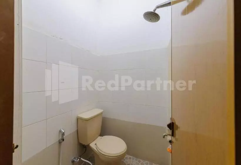 ホテル Bintaro Guest House Near Rs Pondok Indah Bintaro Redpartner
