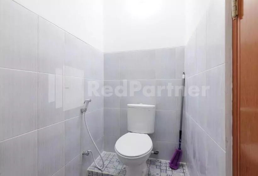 ホテル Bintaro Guest House Near Rs Pondok Indah Bintaro Redpartner