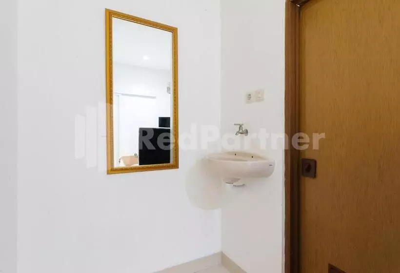 ホテル Bintaro Guest House Near Rs Pondok Indah Bintaro Redpartner