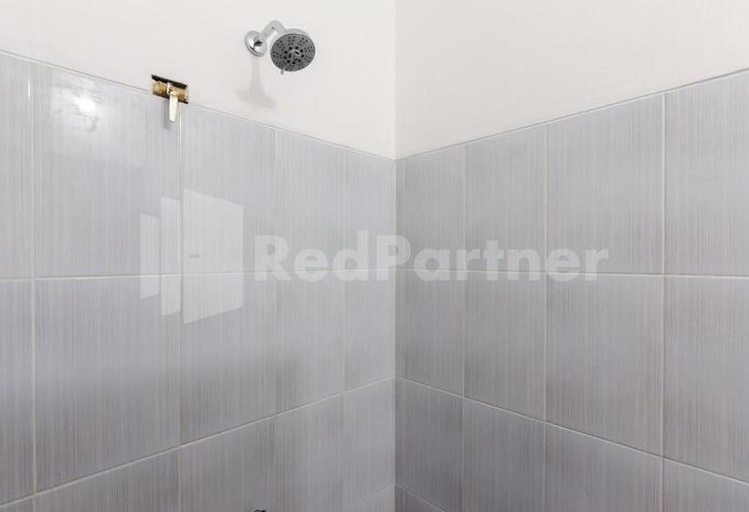 בית מלון כפרי Bintaro Guest House Near Rs Pondok Indah Bintaro Redpartner