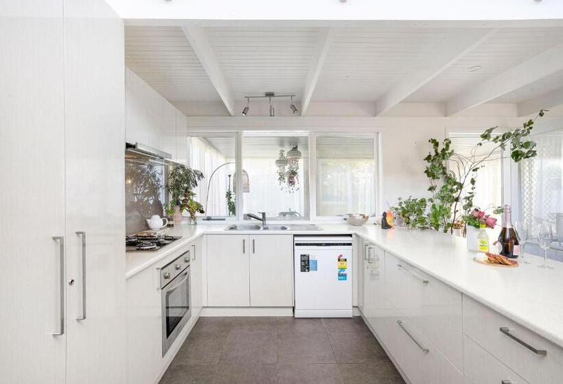 فندق Boho Coastal Vibes