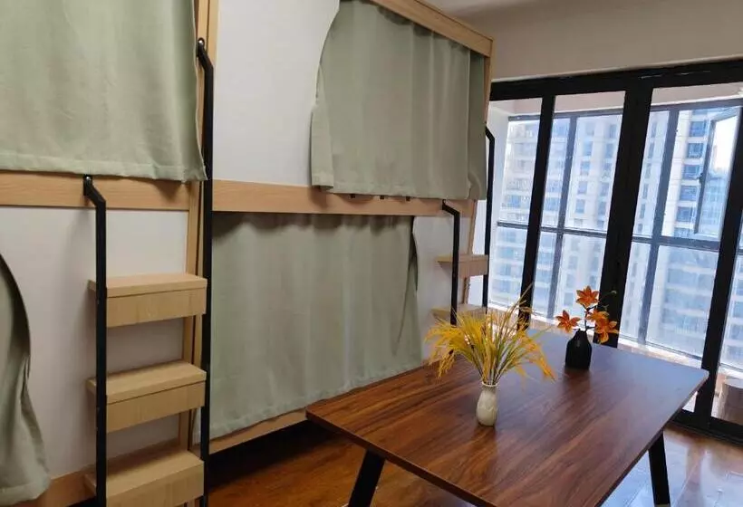カプセルホテル Haven Youth Hostel