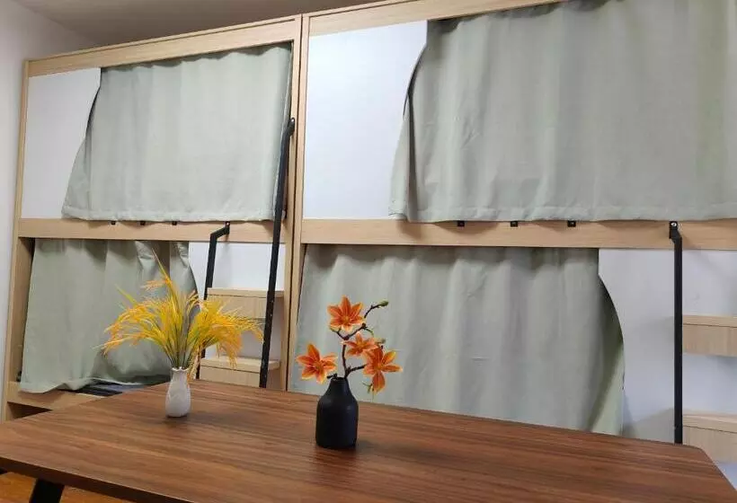 カプセルホテル Haven Youth Hostel