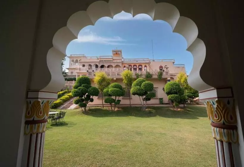 ホテル Fort Beejwar Chauhan By Aayams Neemrana