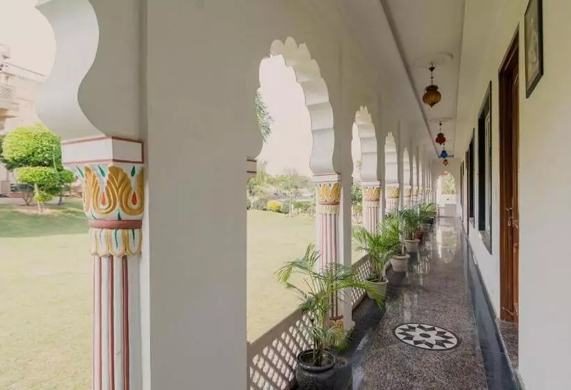 ホテル Fort Beejwar Chauhan By Aayams Neemrana