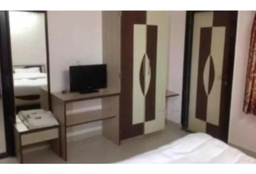 ホテル Harison Royale, Wardha