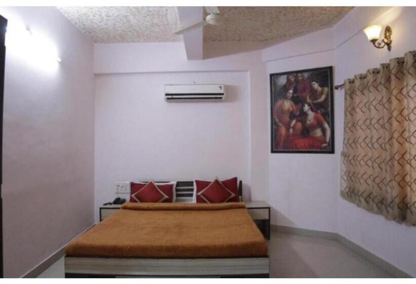 Отель Harison Royale, Wardha