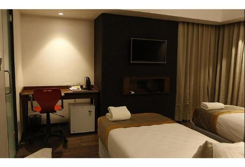 Отель Harison Royale, Wardha