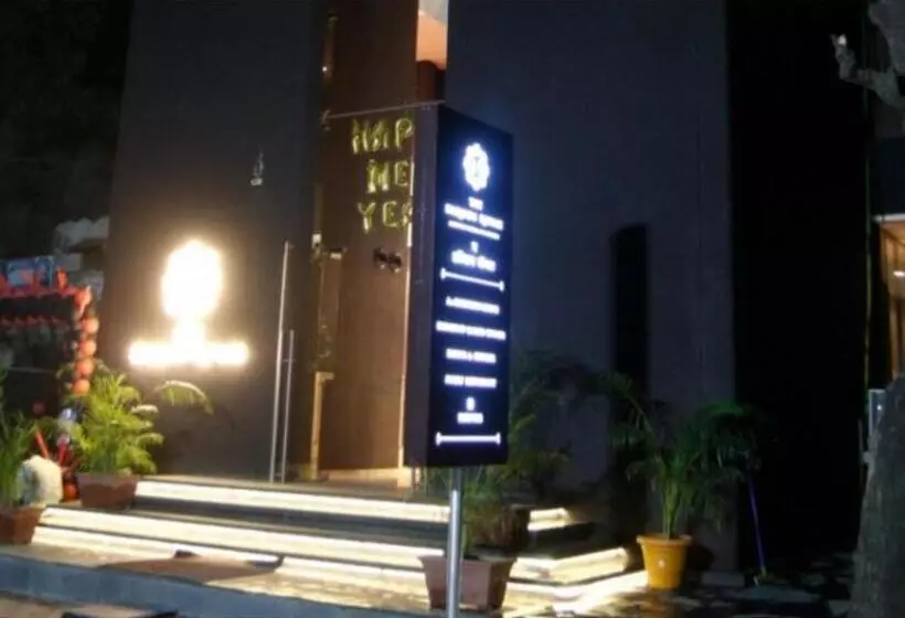 ホテル Harison Royale, Wardha