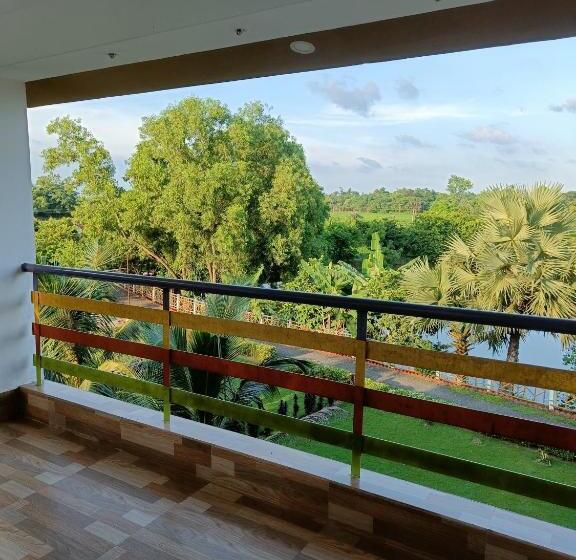 فندق Kopai Farm Villa