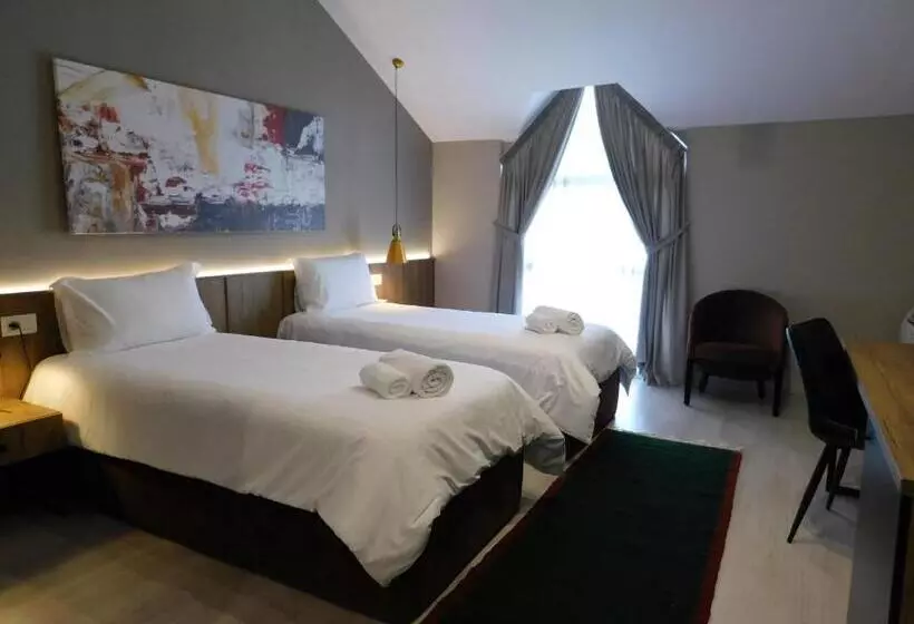 Mik Hotel Korce