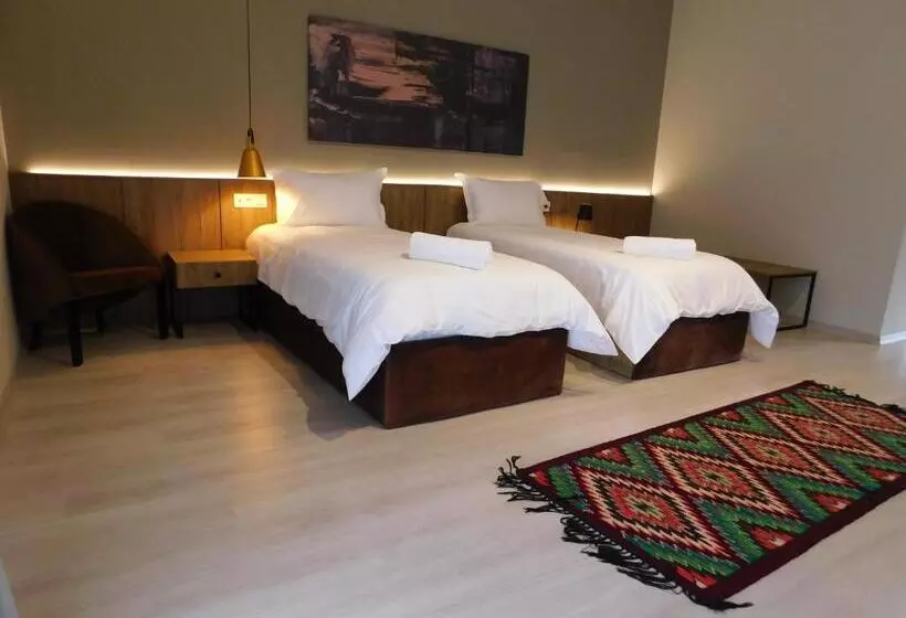 Mik Hotel Korce
