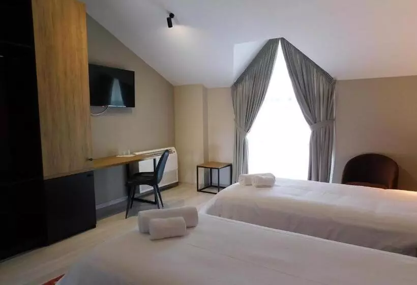 Mik Hotel Korce
