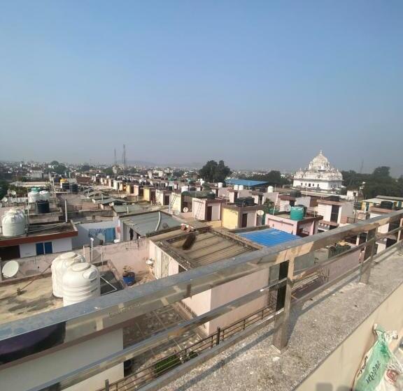 Hotel Paradise Residency And Cafe