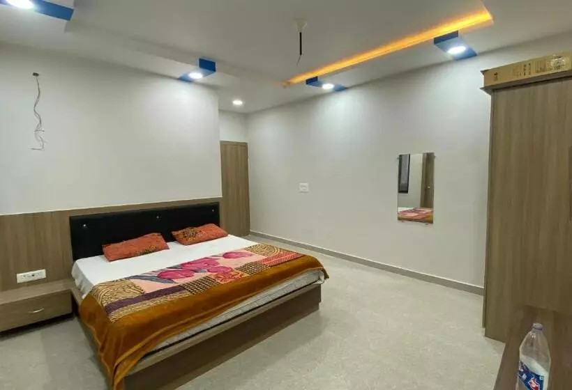 هتل Paradise Residency And Cafe