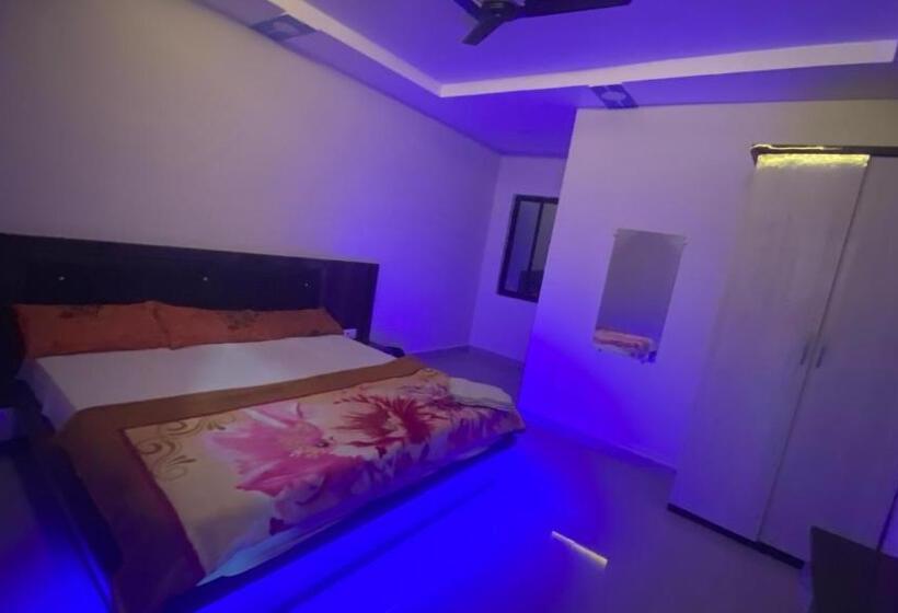 Hotel Paradise Residency And Cafe