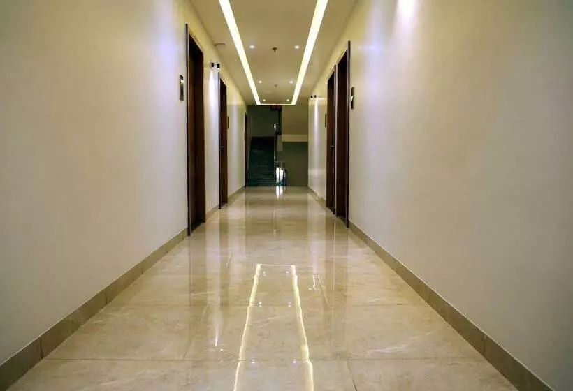 Hotel Radhika