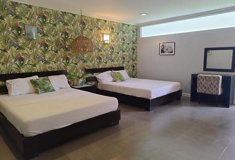 ホテル Reddoorz @ Padi Beach Resort Oton Iloilo