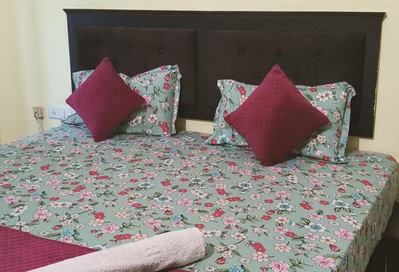 ホテル Royal Fort Chandwaji