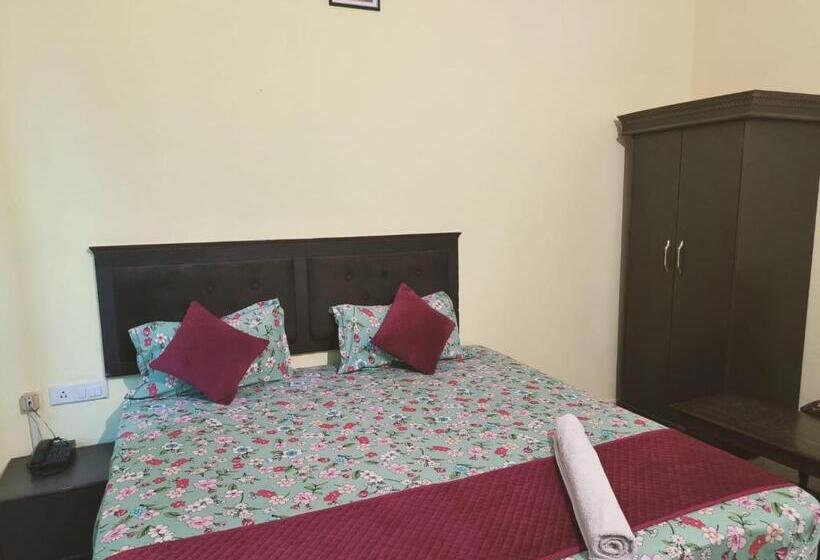 ホテル Royal Fort Chandwaji