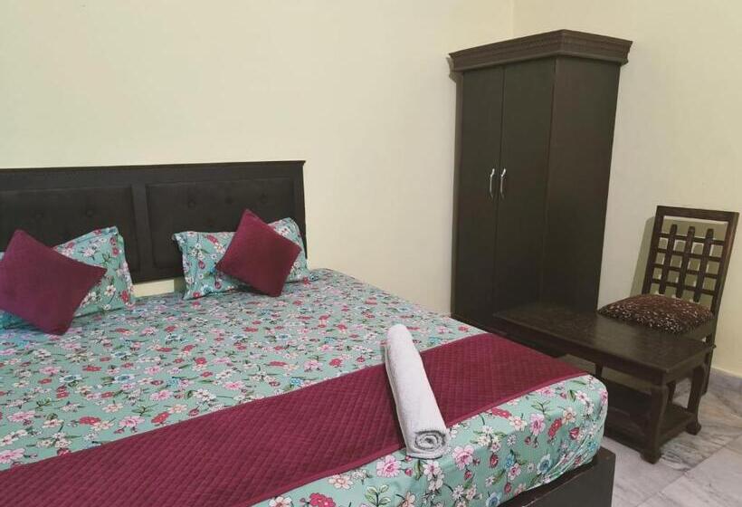 ホテル Royal Fort Chandwaji