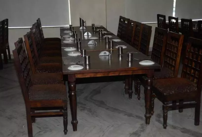 ホテル Royal Fort   Chandwaji