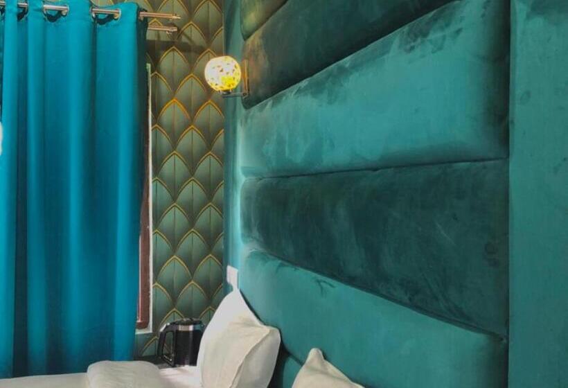 هتل Sarwa Cottage Jammu And Kashmir