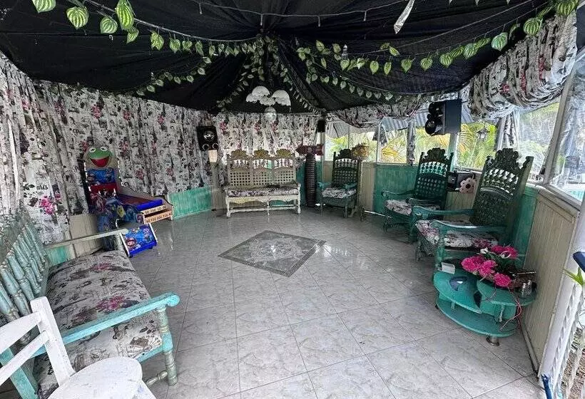 Hotelli Sary House By Anne Spa