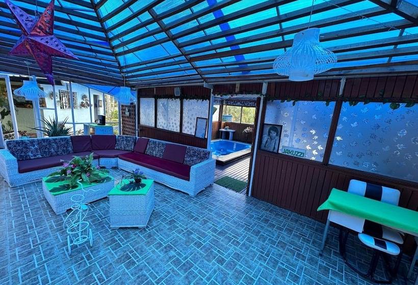 Отель Sary House By Anne Spa