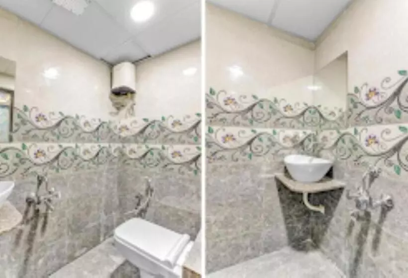Hotelli Shree Pashupati Royal Vadodara