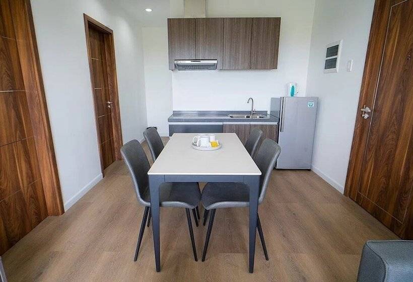 Mangrove Place And Residences By Hiverooms