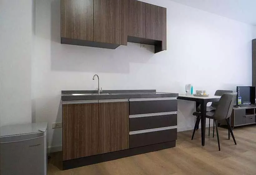 Mangrove Place And Residences By Hiverooms