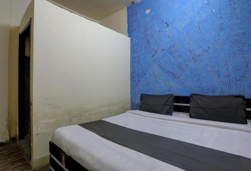 Oyo Hotel New Samrat