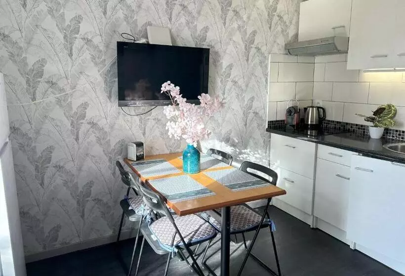 ペンション Logement 15 Minuites De Bordeaux