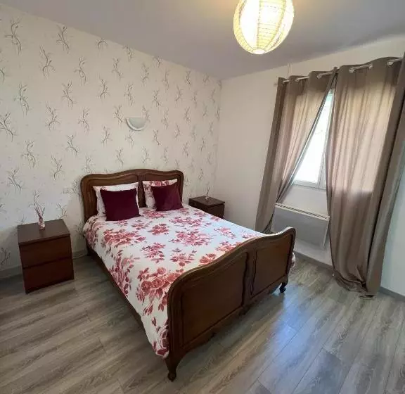 ペンション Logement 15 Minuites De Bordeaux