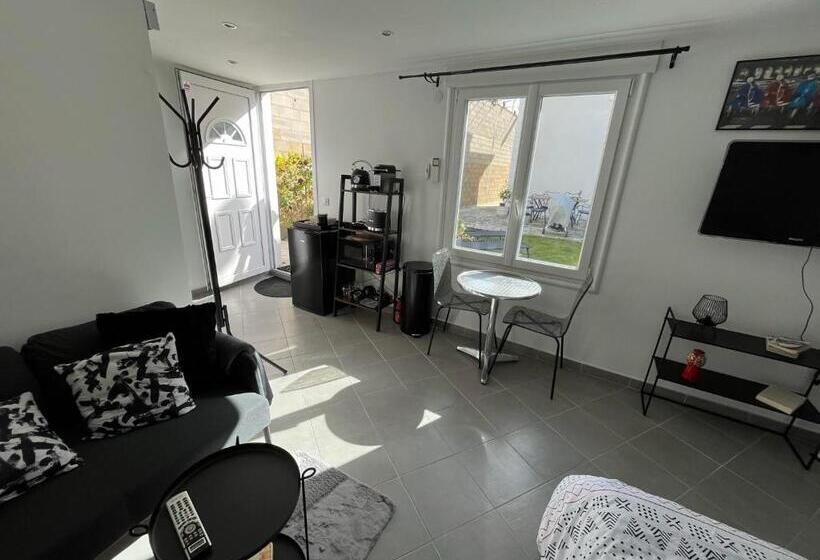 Pensionat Studio Proche Paris Et Aéroport D Orly