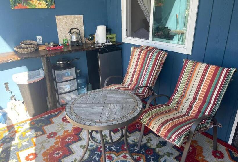 Pension The View In Kau