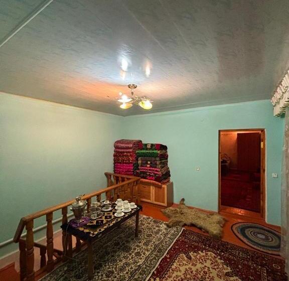 پانسیون Turguest House In Jeti Oguz