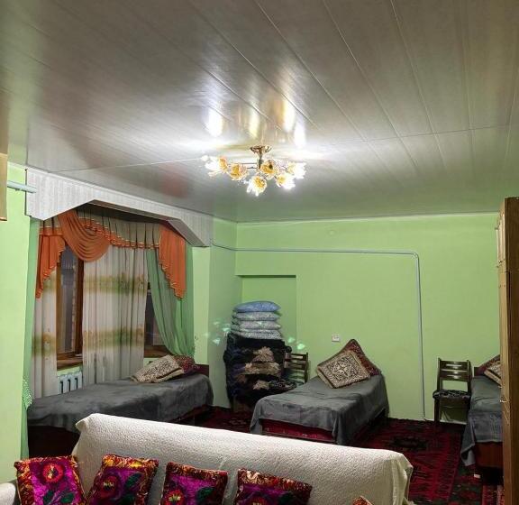 پانسیون Turguest House In Jeti Oguz