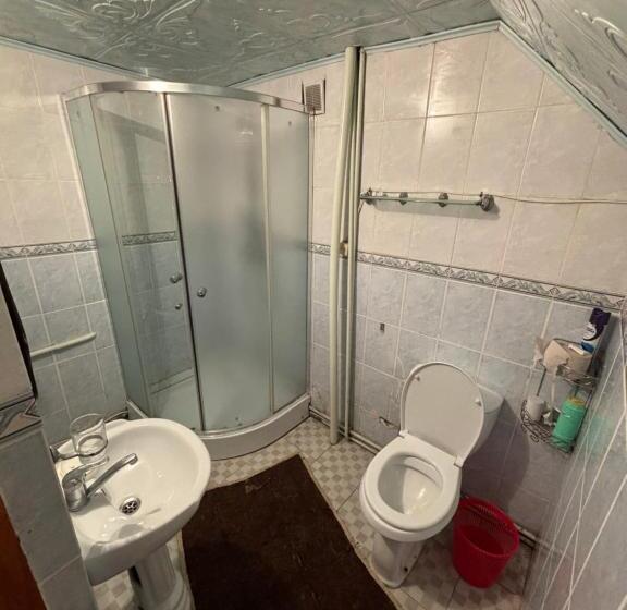 پانسیون Turguest House In Jeti Oguz