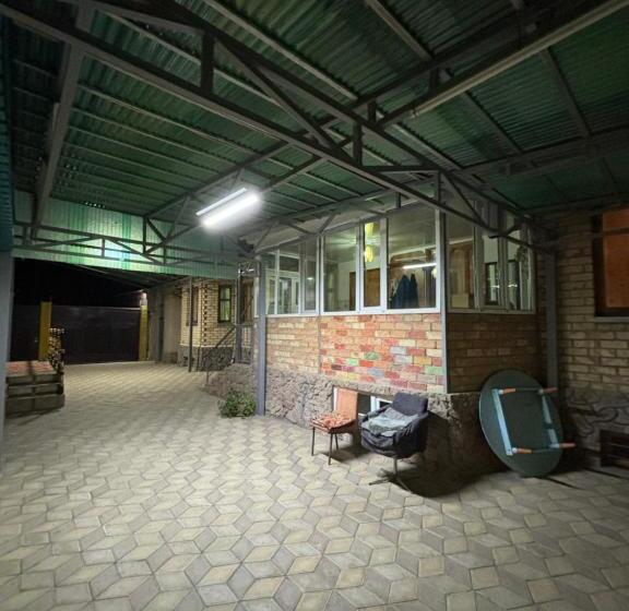 پانسیون Turguest House In Jeti Oguz