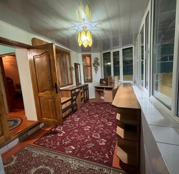 پانسیون Turguest House In Jeti Oguz