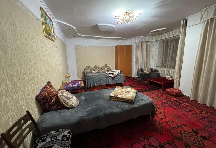 پانسیون Turguest House In Jeti Oguz